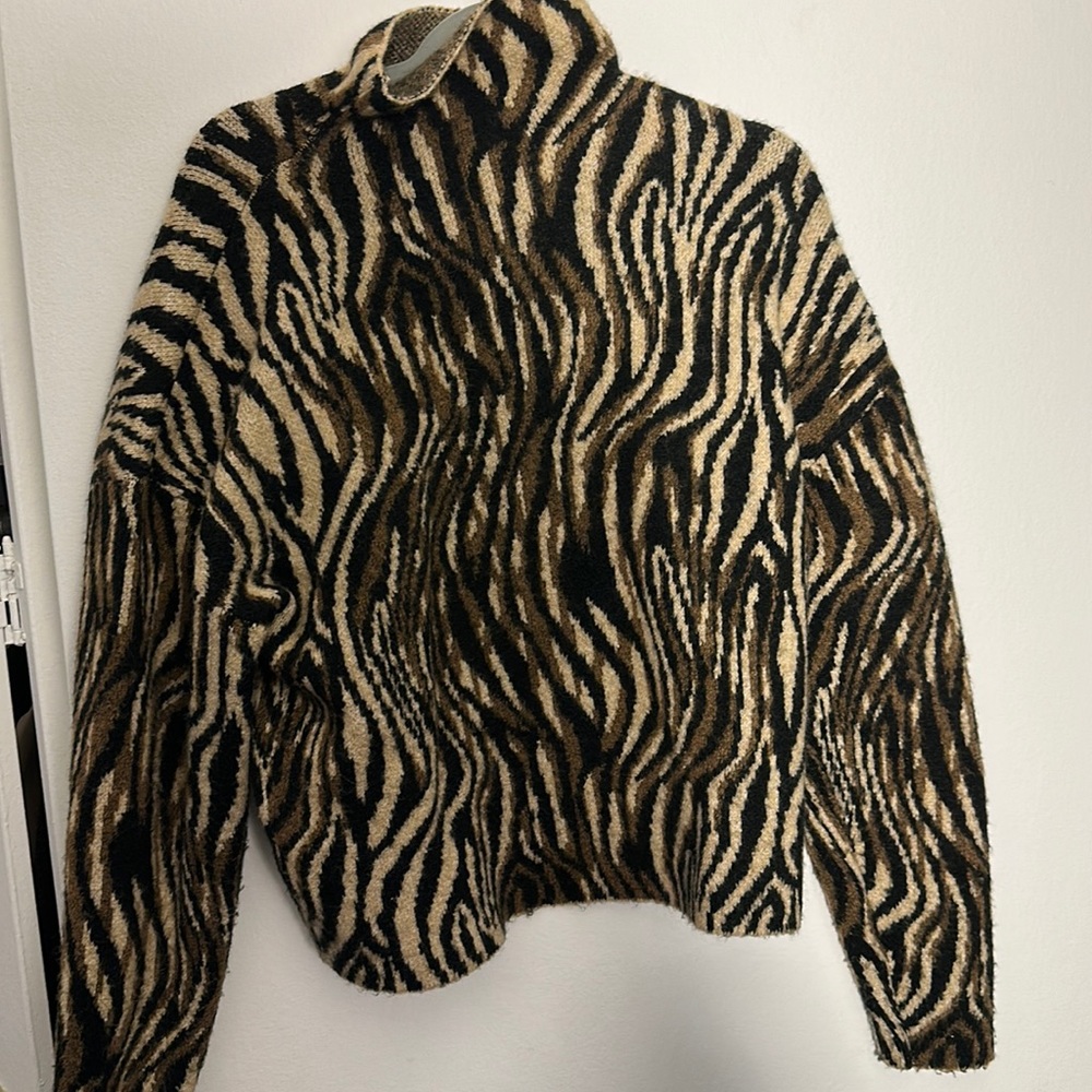 Zara oversized leopard turtle neck sweater
